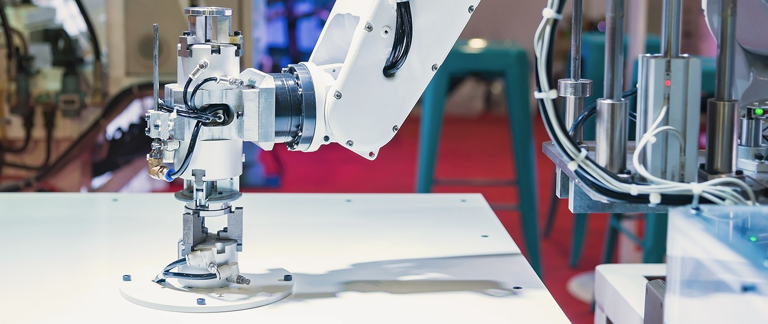 工業機器人，機床和3D打印機